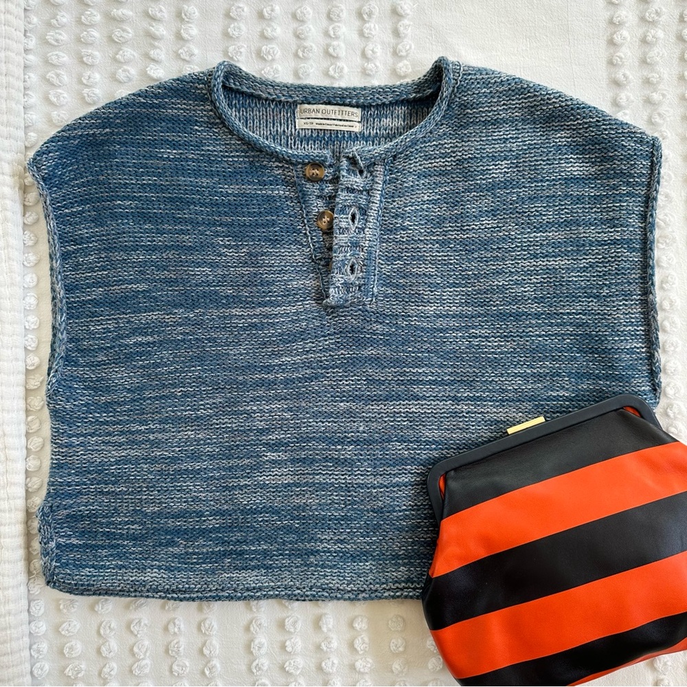 Urban Outfitters Boxy Cropped Henley Sleeveless Chunky Sweater XS Blue Heathered